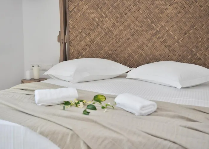 Blue Paradise Aparthotel 4*