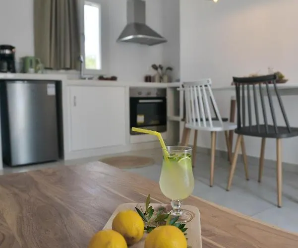 Blue Paradise Aparthotel 4*